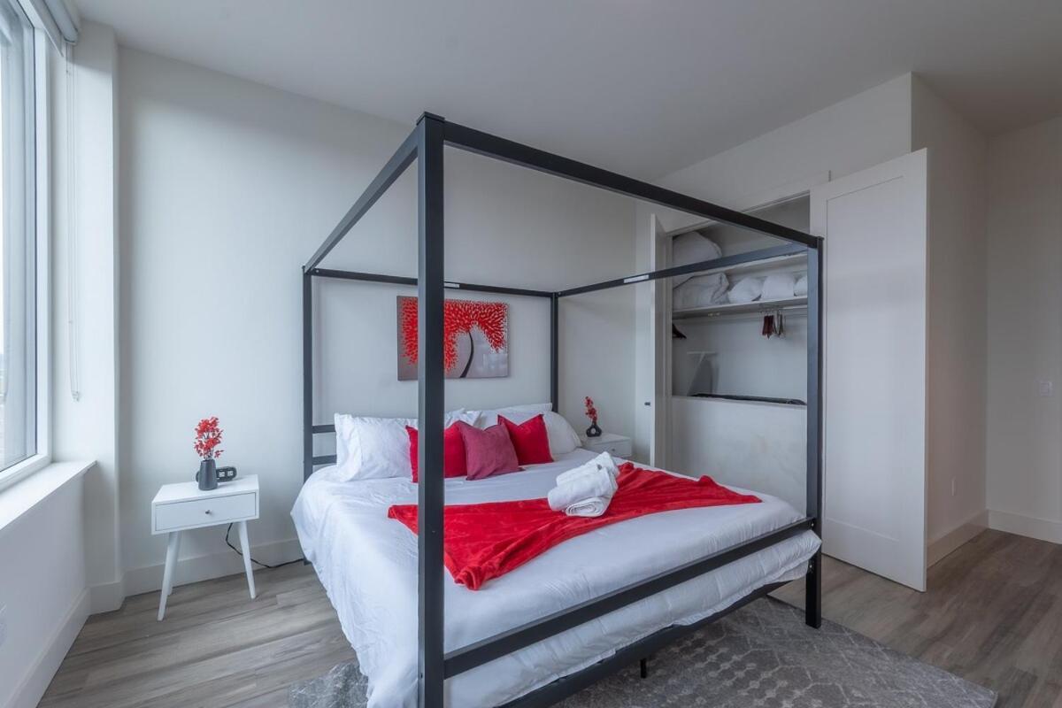 Stylish Free Parking Near Nyc & Airport *